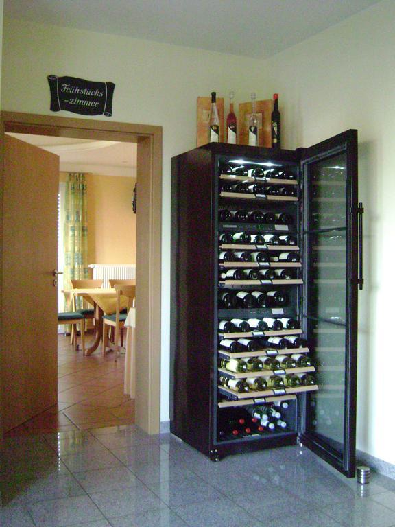 Wein- Und Gaestehaus Genetsch リーザー エクステリア 写真